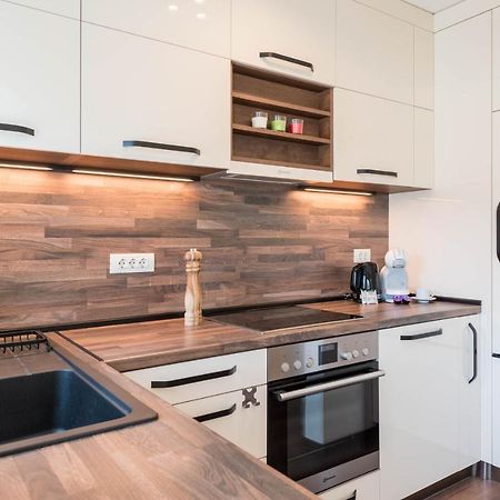 Cosy Apartment In Central 바르나 외부 사진