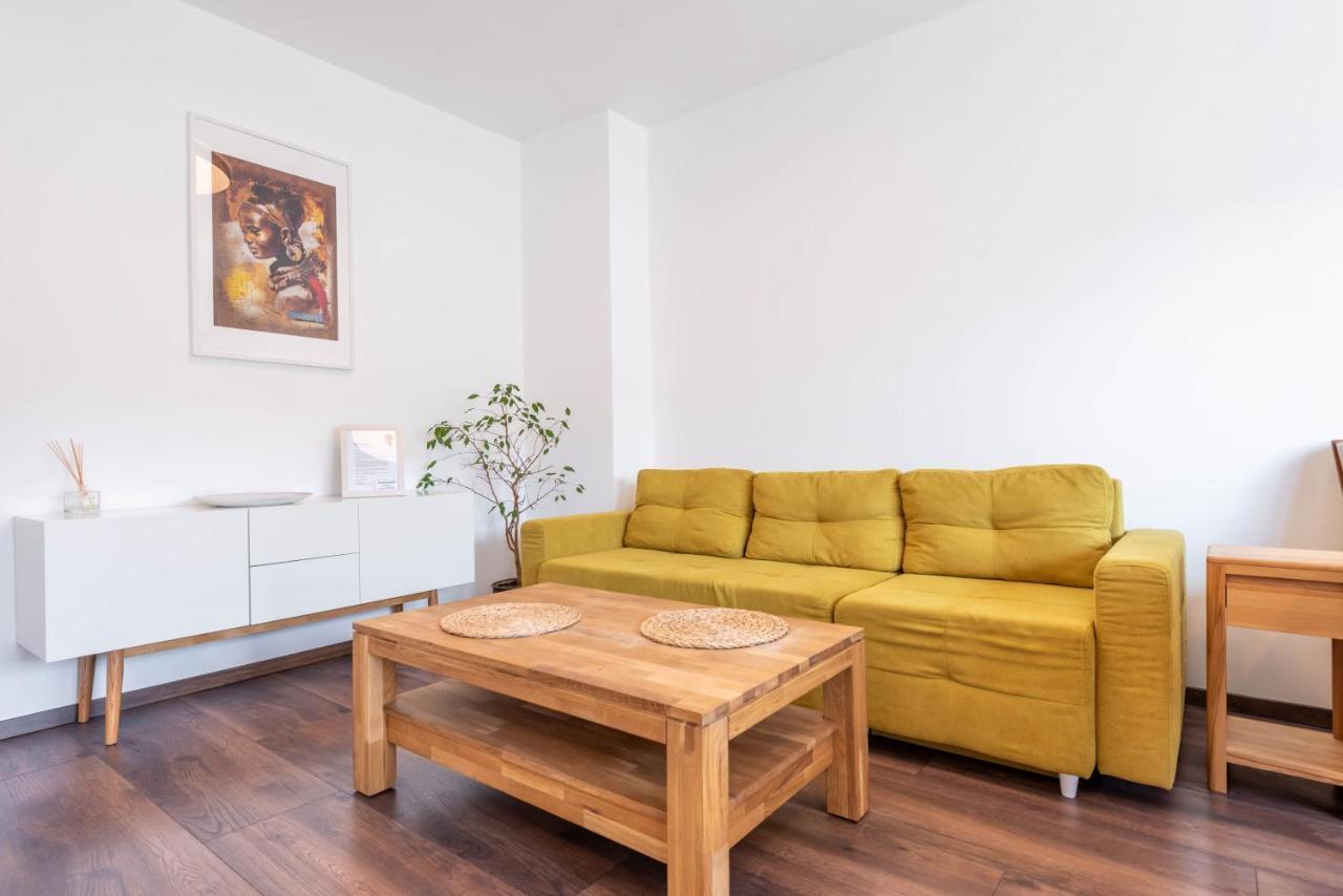 Cosy Apartment In Central 바르나 외부 사진
