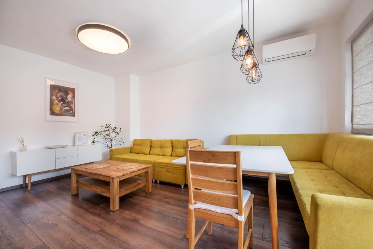 Cosy Apartment In Central 바르나 외부 사진