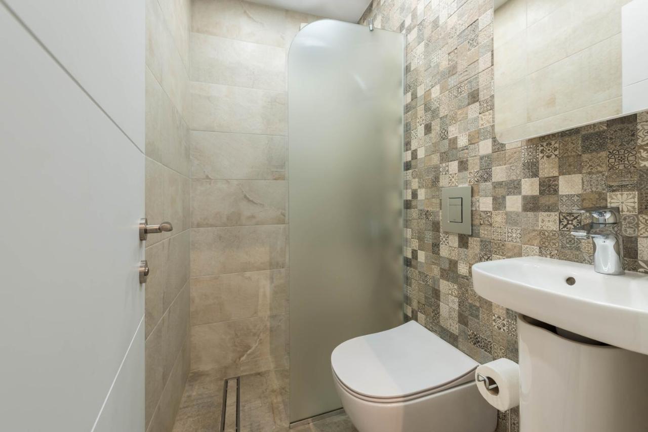 Cosy Apartment In Central 바르나 외부 사진
