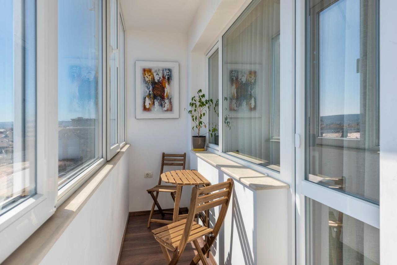 Cosy Apartment In Central 바르나 외부 사진