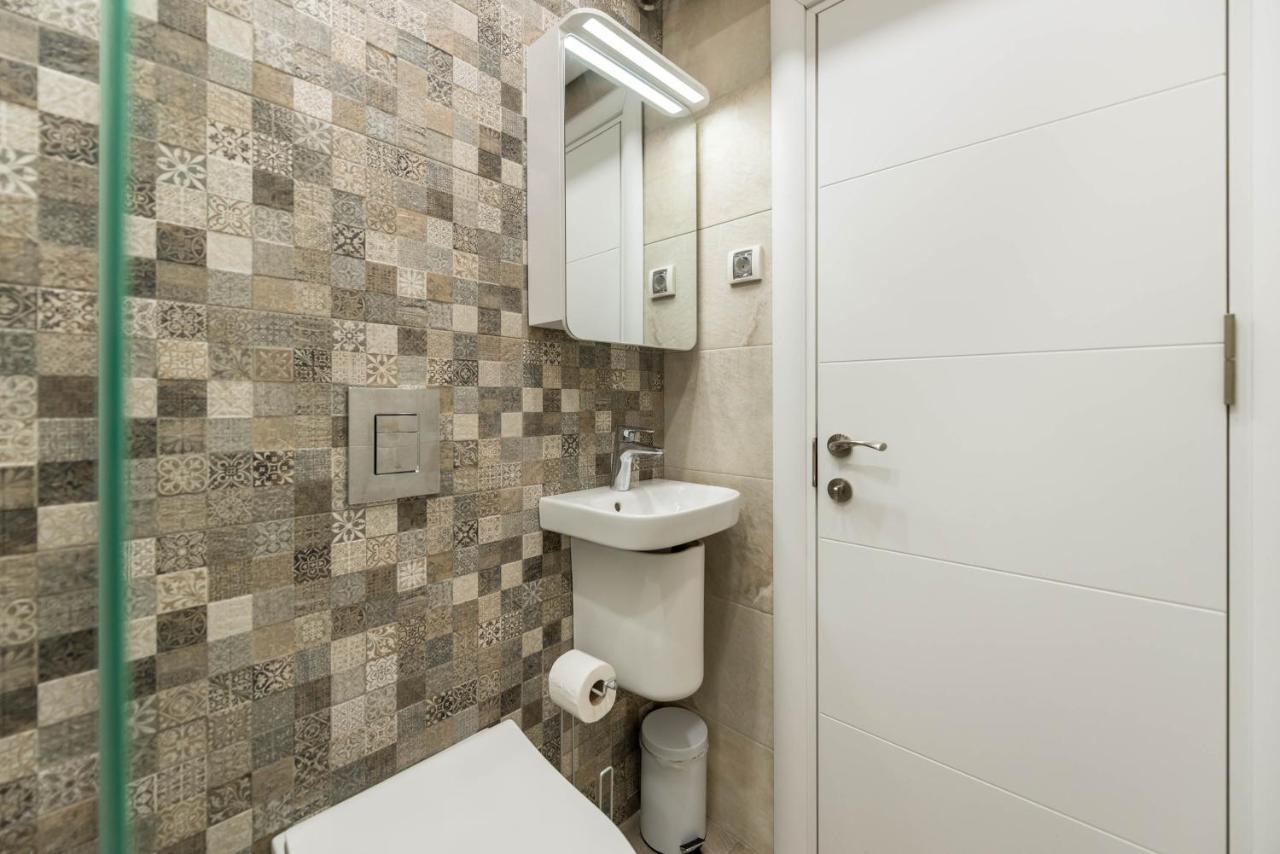 Cosy Apartment In Central 바르나 외부 사진